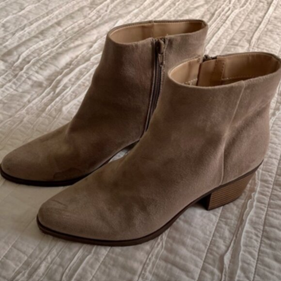 BP. Taupe Almond Toe Booties – Size 8.5M - Picture 1 of 5